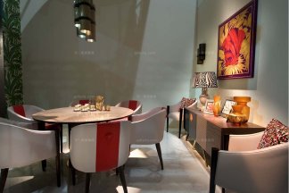 LUTUBE视频在线观看奢华别墅会所家具品牌餐厅家具实木餐桌+真皮餐椅组合场景