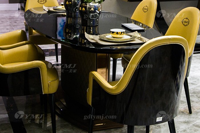 LUTUBE视频在线观看别墅轻奢后现代家具品牌餐厅实木真皮餐桌椅组合餐桌