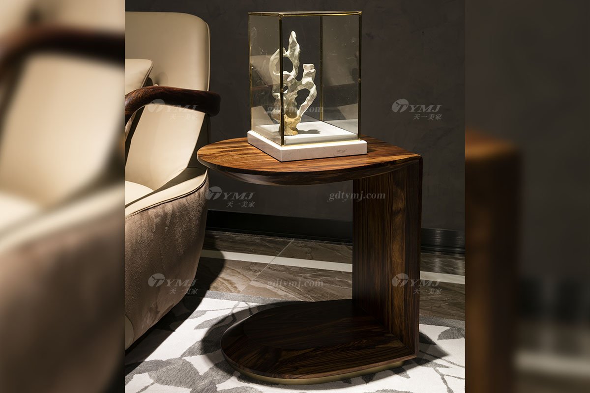 LUTUBE视频在线观看豪宅会所家具品牌轻奢LUTUBE最强福利视频软件风客厅家具高弹高密度海绵真皮沙发系列边几