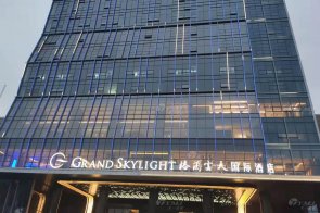【LUTUBE下载地址力作】信丰格兰云天国际酒店现代轻奢客房、套房、公区家具工程项