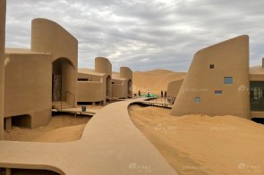 LUTUBE下载地址 | 西贝沙漠训练基地酒店-现代简约实木家具项目完工实拍！